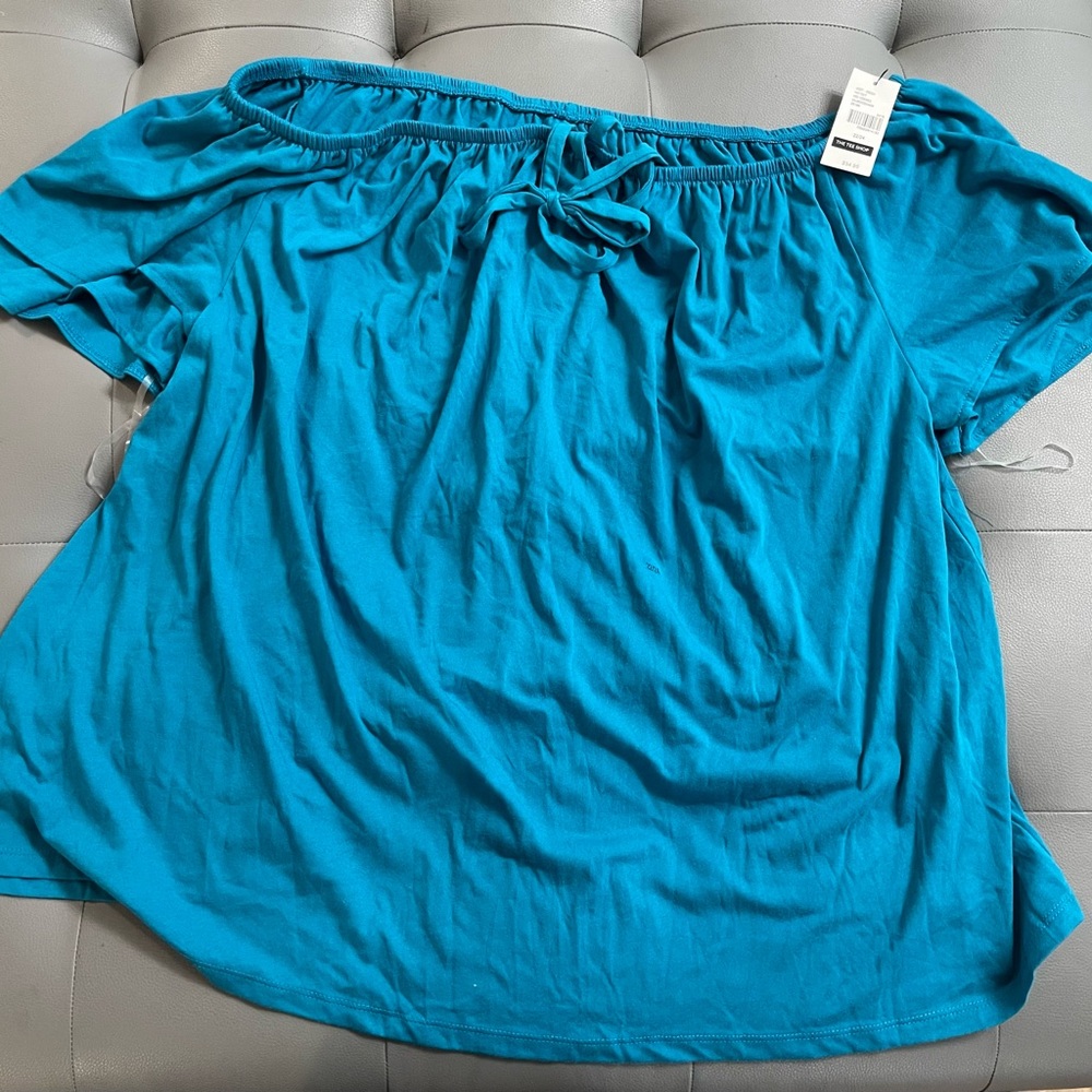Women's Off-Shoulder Blue Top 22/24